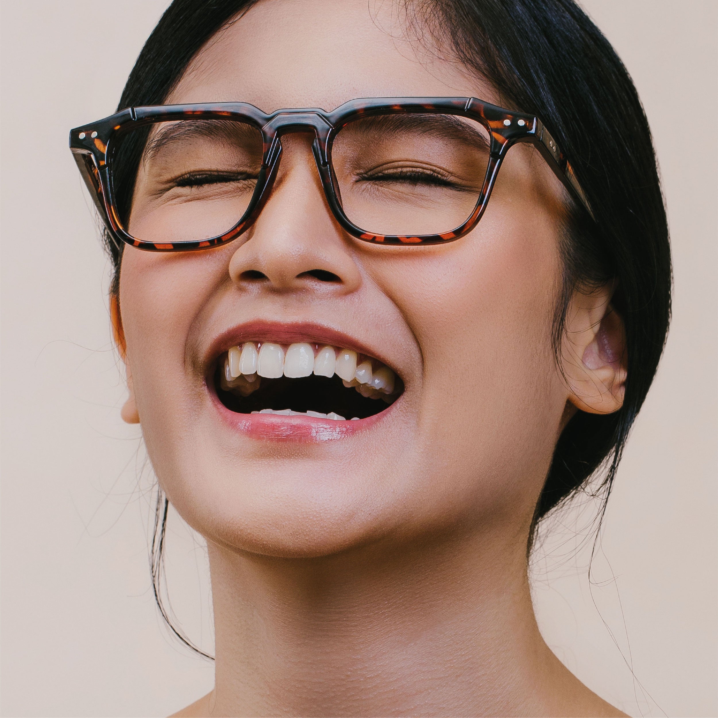 Kacamata Lensa Basic Gratis